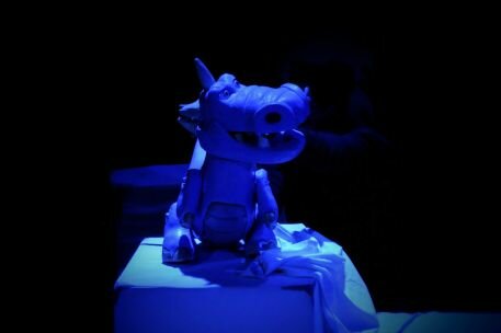MARIO DINOSAURIO. Teatre Nu en Gijón
