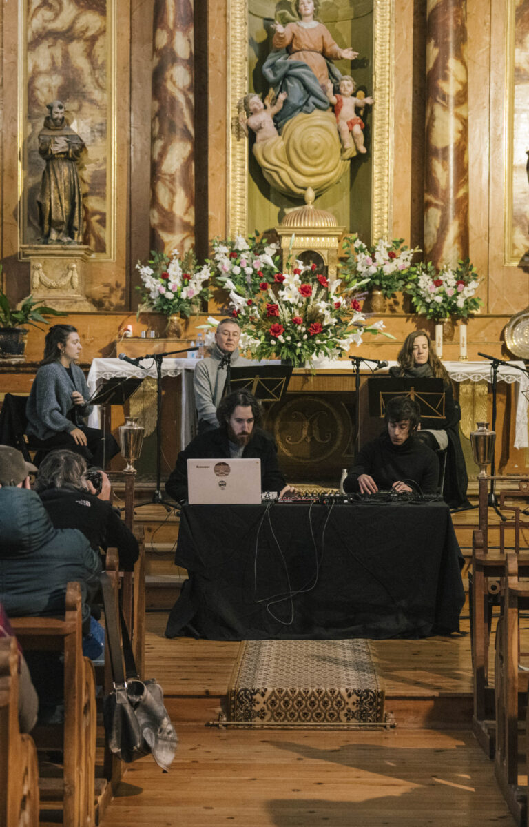 Lebekie Ahotsak and Lohi Ensemble en Vitoria